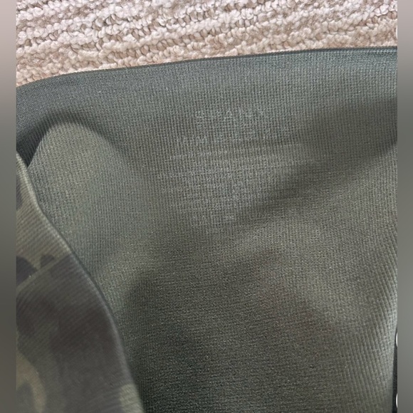 Size medium, 26” inseam - Picture 3 of 5